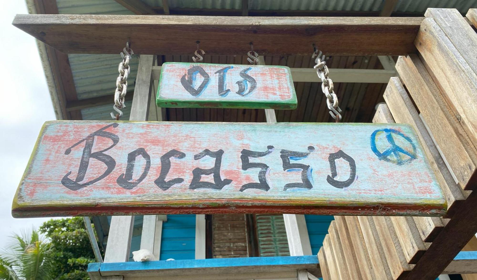 Old Bocasso Vandrehjem Bocas del Toro Eksteriør billede